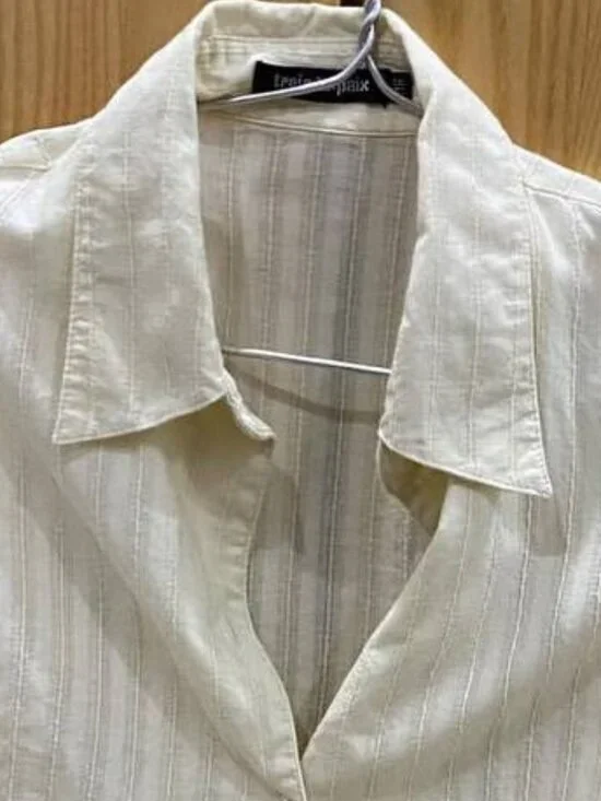 White Short Sleeve Shirt - Picture 2 of 3